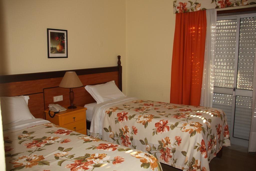Hotel Joao Capela Aveiro Room photo